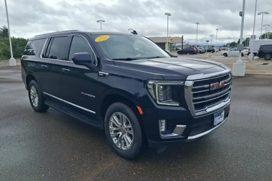 2023 Gmc Yukon XL SLT photo 1