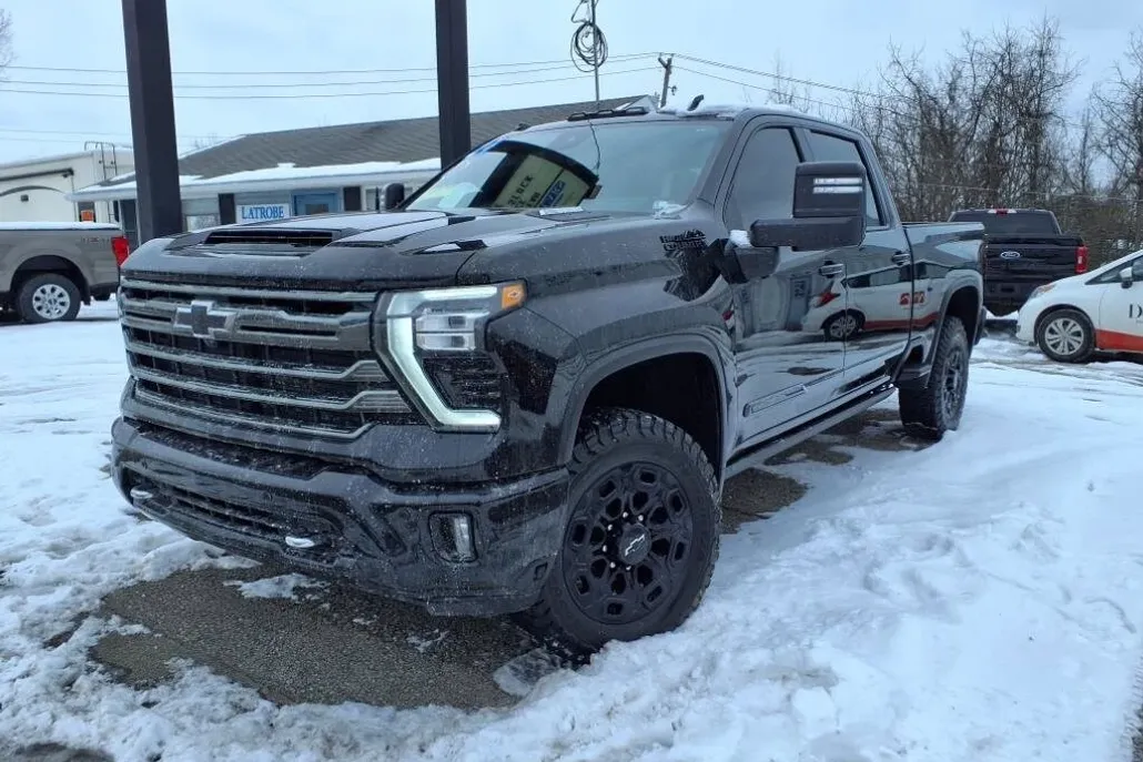 2024 Chevrolet Silverado 2500HD High Country photo 1