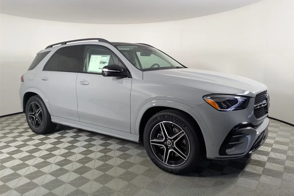 2025 Mercedes Benz GLE 450 4MATIC photo 1
