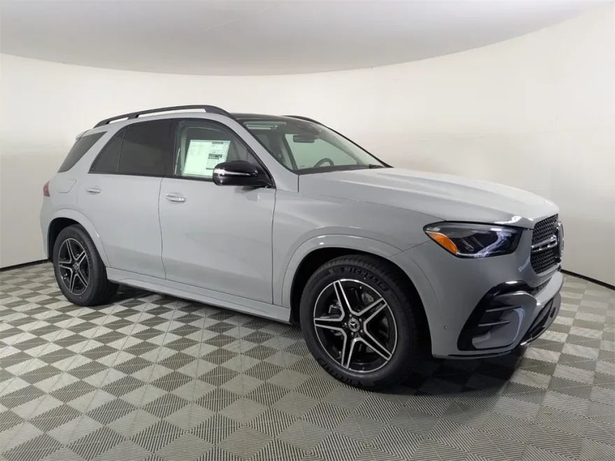 2025 Mercedes Benz GLE 450 4MATIC photo 1