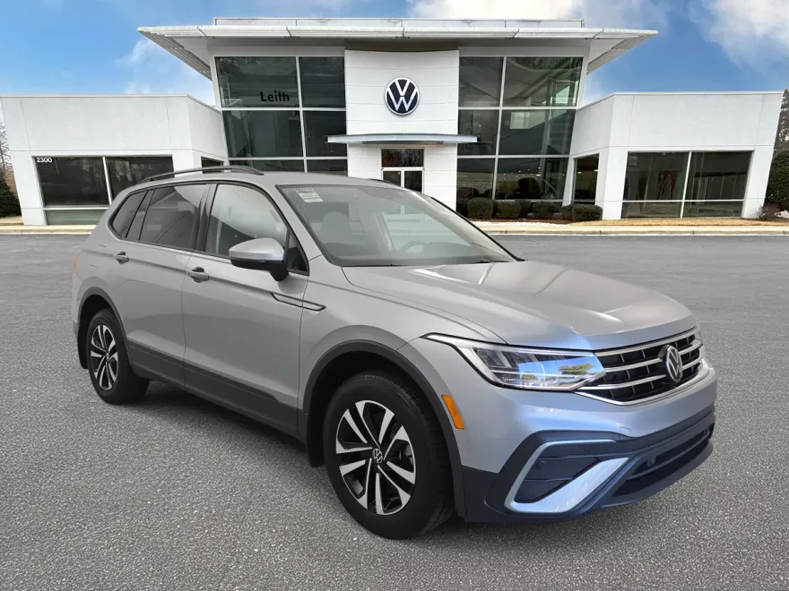 2023 Volkswagen Tiguan S photo 1