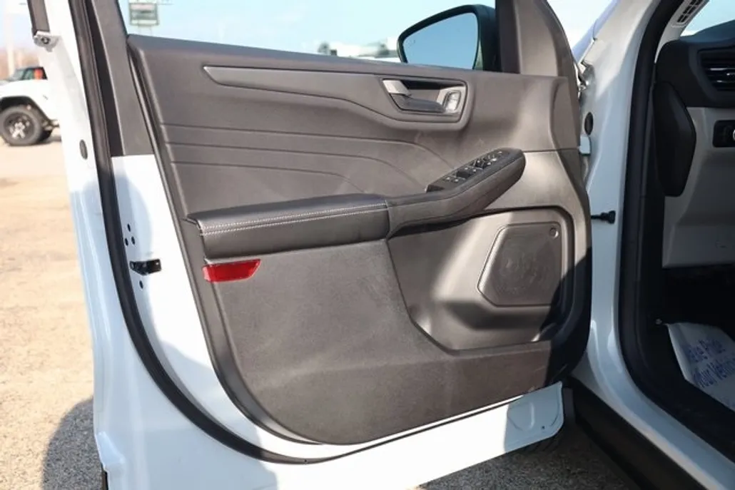 2025 Ford Escape Active photo 1