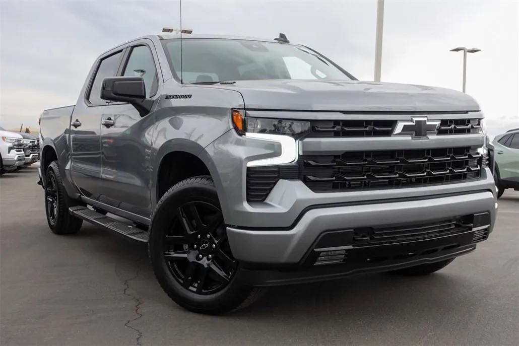 2026 Chevrolet Silverado 1500 RST photo 1