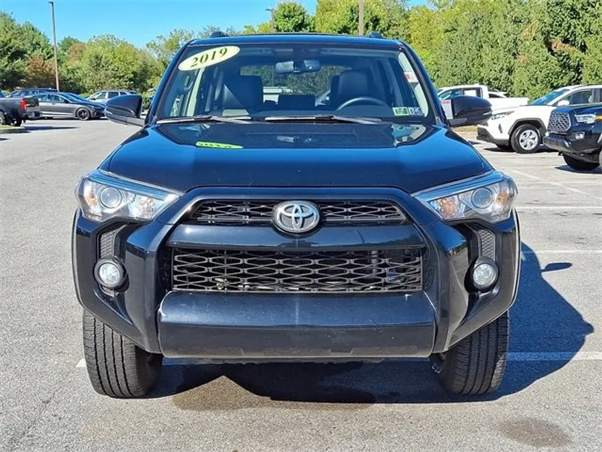 2019 Toyota 4Runner SR5 Premium photo 1
