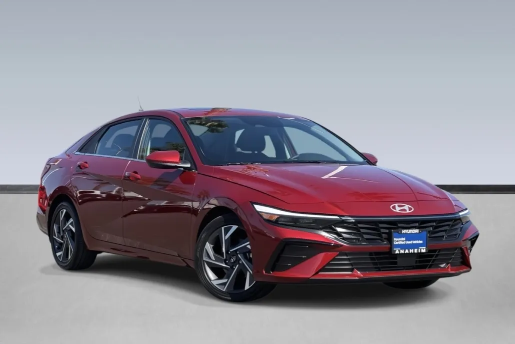 2025 Hyundai Elantra SEL Convenience photo 1