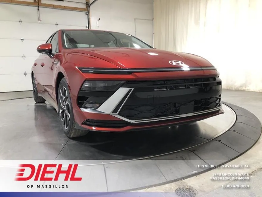 2025 Hyundai Sonata SEL photo 1