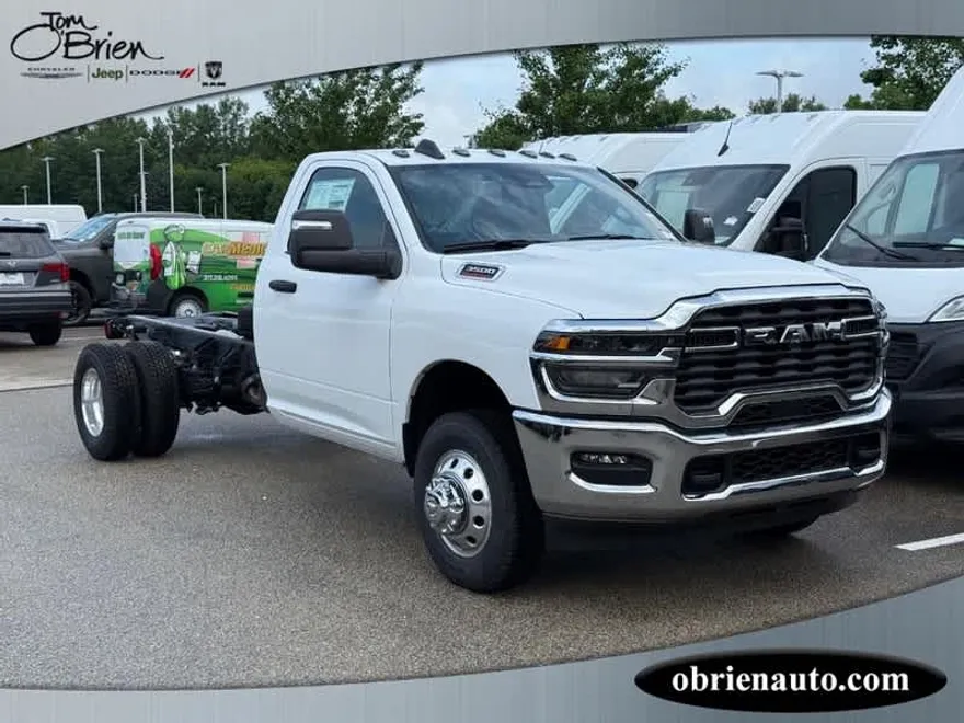 2025 Ram 3500 Tradesman photo 1