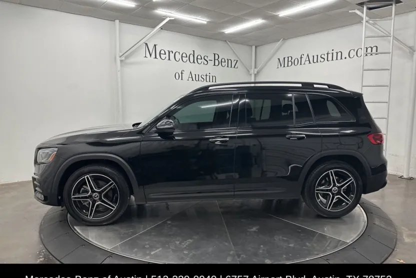 2024 Mercedes Benz GLB 250 photo 1