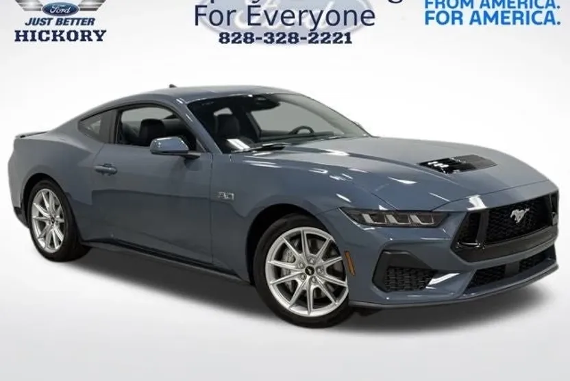 2025 Ford Mustang GT Premium photo 1