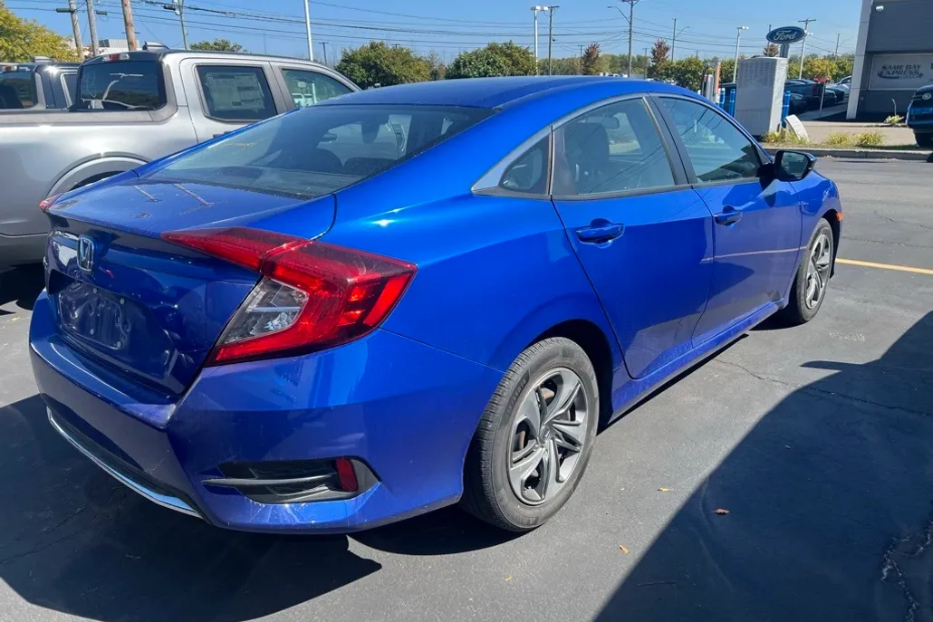 2019 Honda Civic LX photo 1