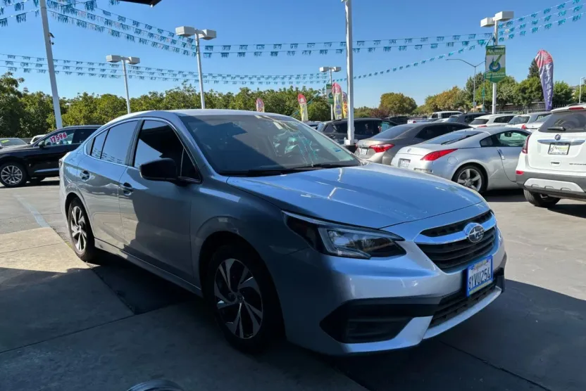 2022 Subaru Legacy Base photo 1