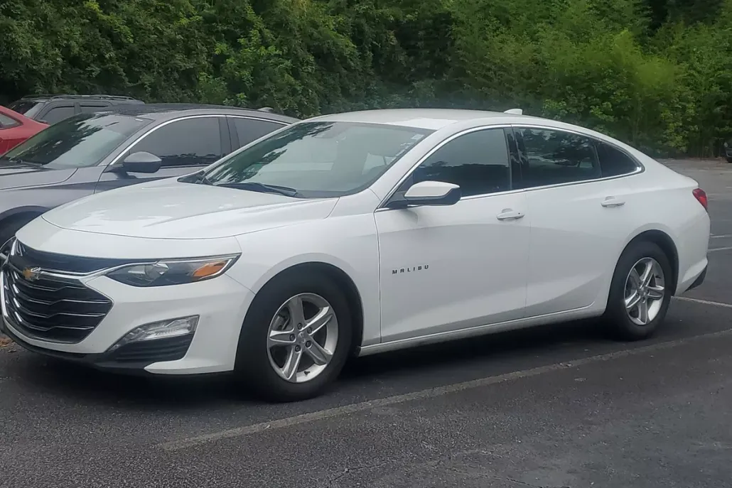 2024 Chevrolet Malibu 1LT photo 1