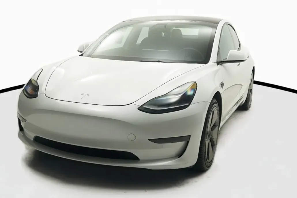2022 Tesla Model 3 Long Range photo 1