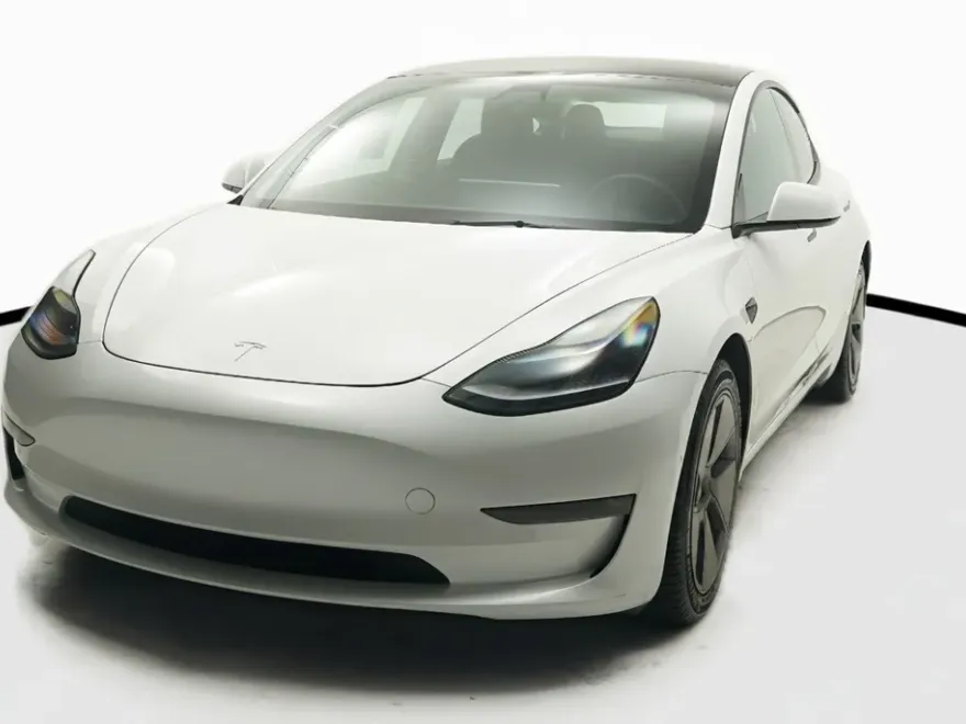 2022 Tesla Model 3 Long Range photo 1