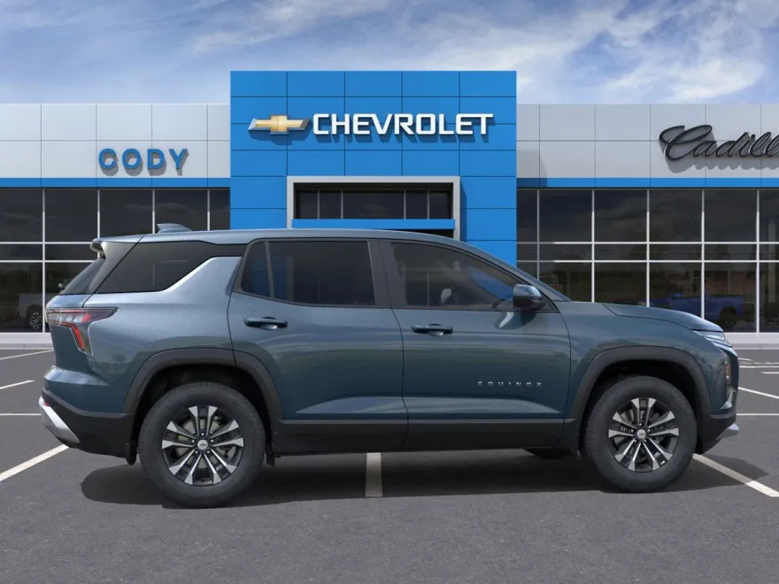 2026 Chevrolet Equinox LT photo 1