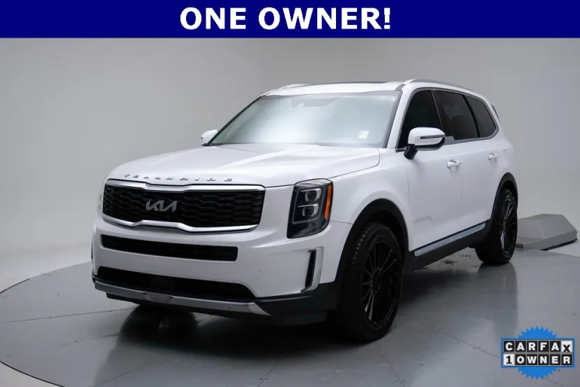 2022 Kia Telluride EX photo 1