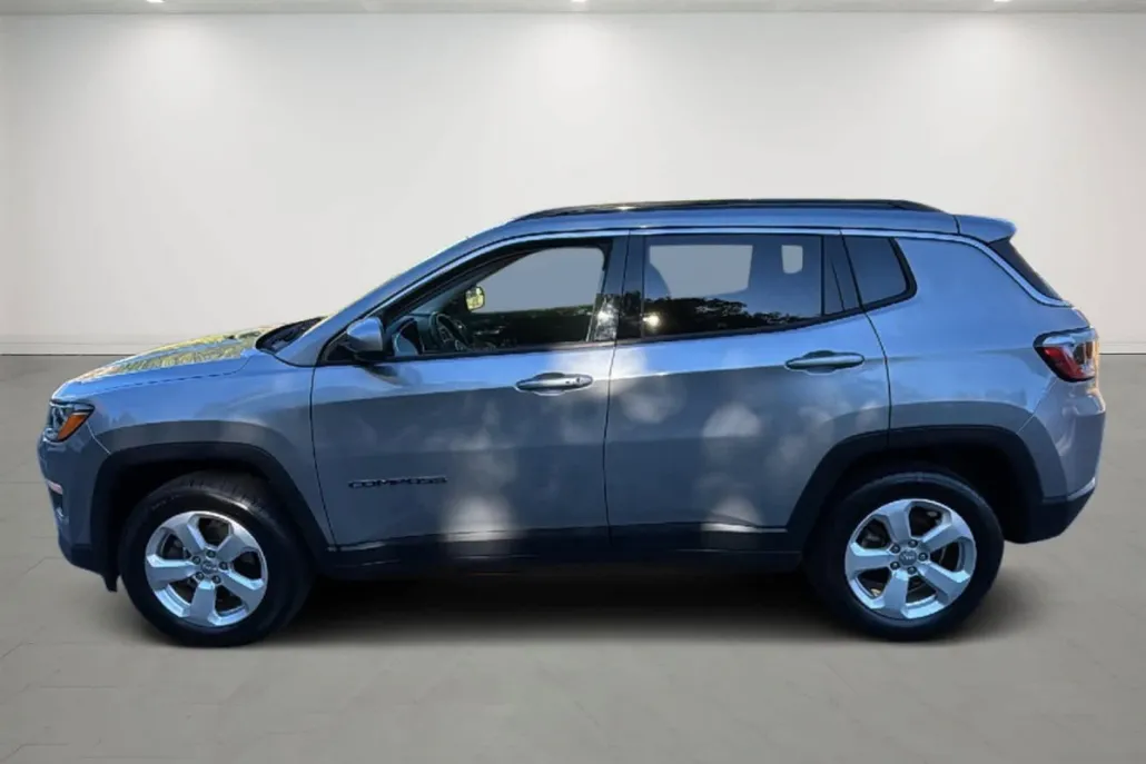 2018 Jeep Compass Latitude photo 1