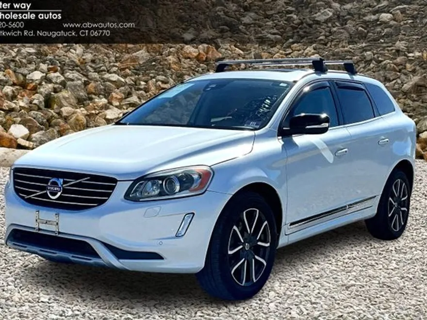 2017 Volvo XC60 T6 Dynamic photo 1
