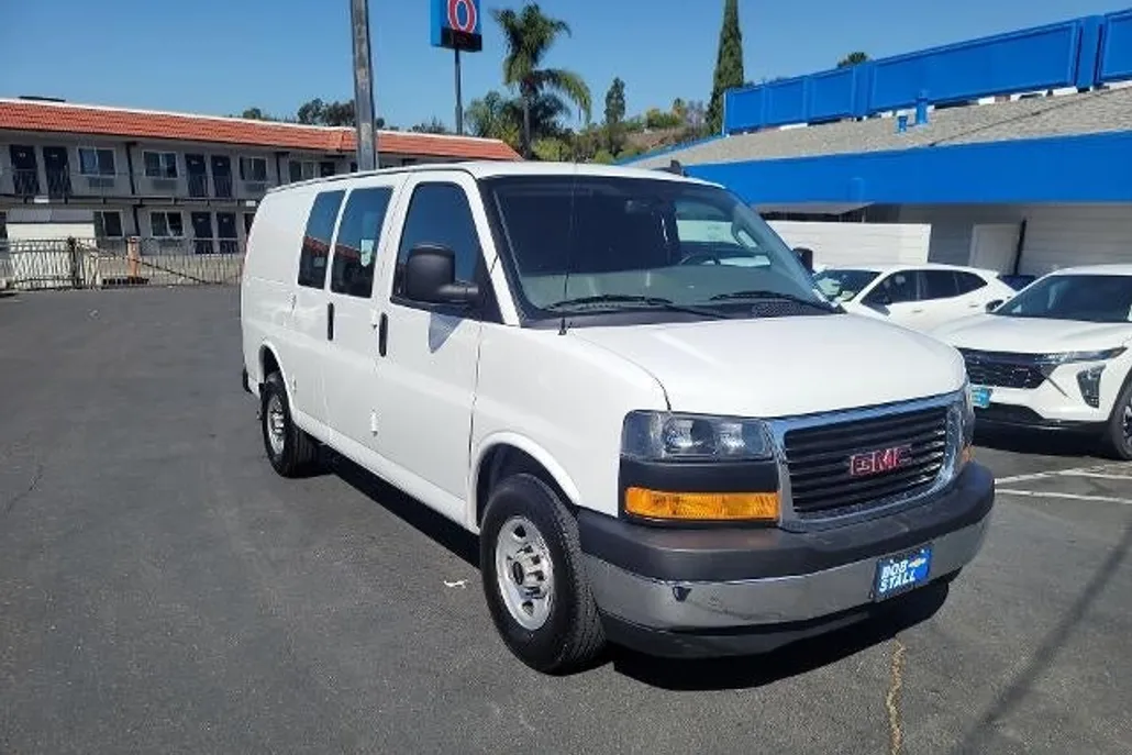 2023 Gmc Savana Cargo 2500 photo 1