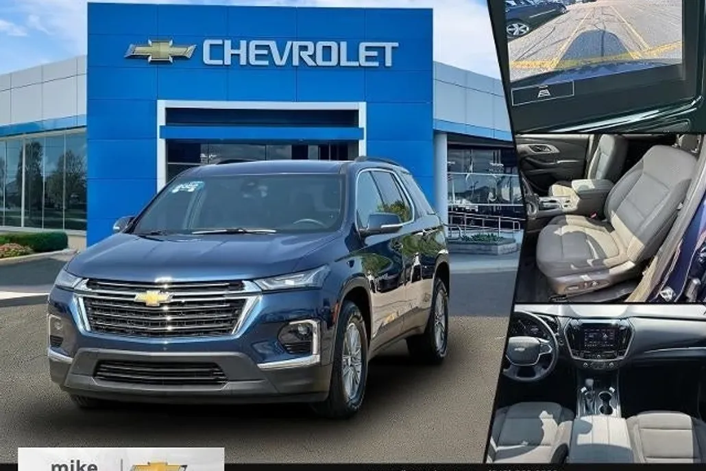 2022 Chevrolet Traverse Cloth photo 1