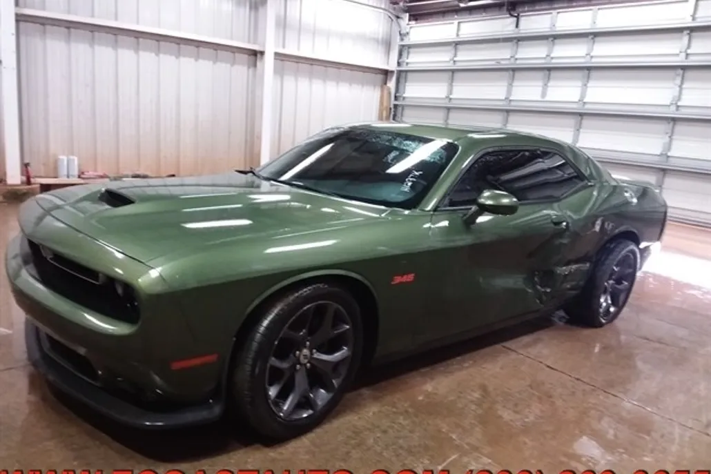 2019 Dodge Challenger R/T photo 1