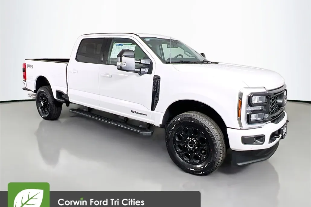 2025 Ford F-350 Lariat photo 1