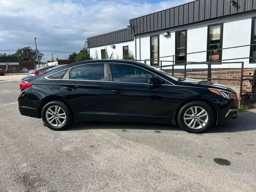 2015 Hyundai Sonata SE Eco photo 1