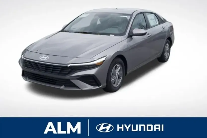 2026 Hyundai Elantra SE photo 1