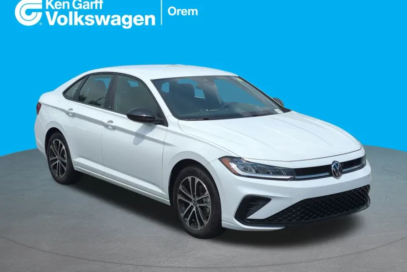 2025 Volkswagen Jetta Sport photo 1