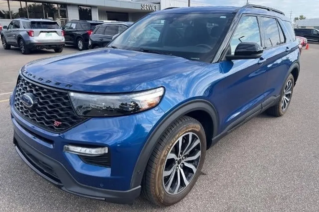 2020 Ford Explorer ST photo 1