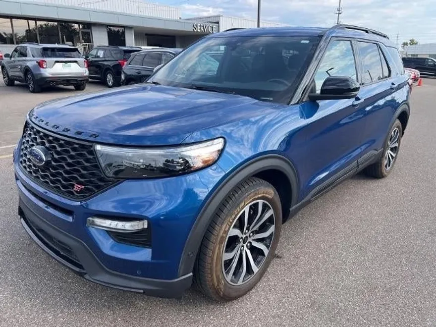 2020 Ford Explorer ST photo 1