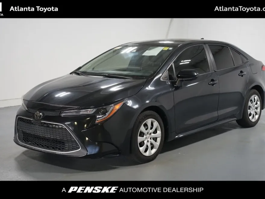 2020 Toyota Corolla LE photo 1