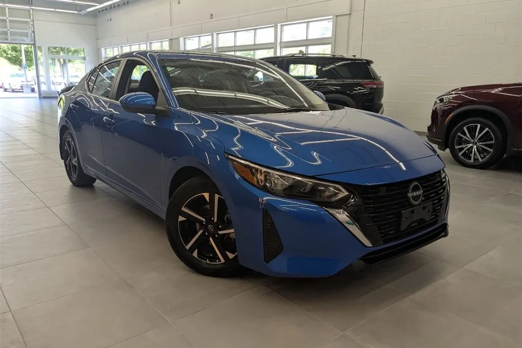 2024 Nissan Sentra SV photo 1