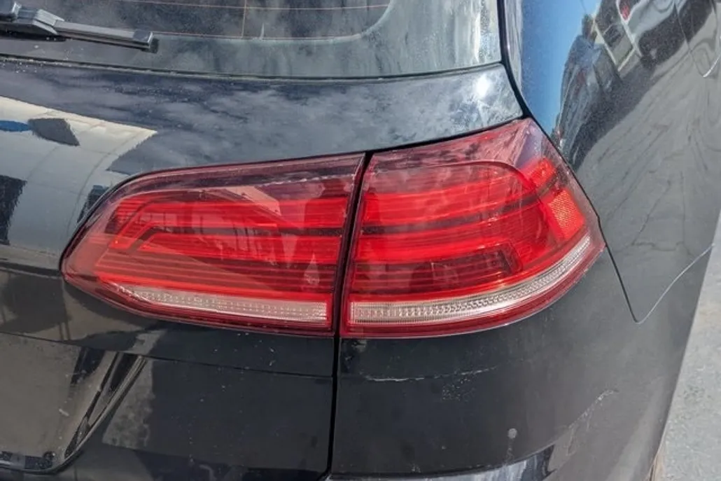 2018 Volkswagen Golf SportWagen 4Motion S photo 1