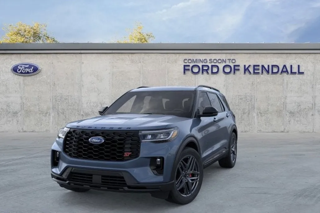 2025 Ford Explorer ST photo 1