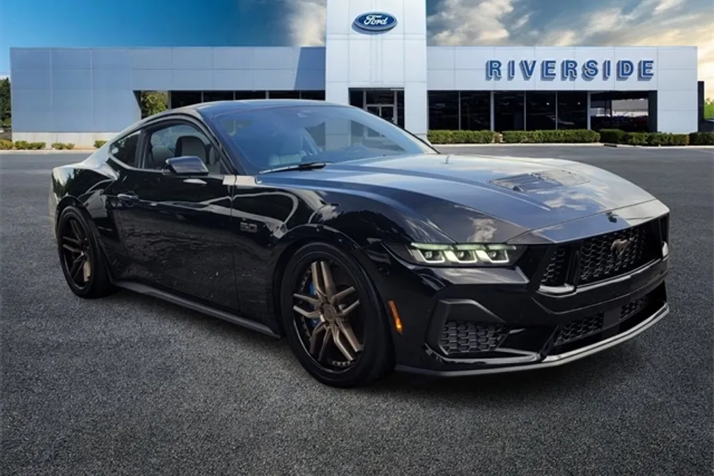 2024 Ford Mustang GT Premium photo 1