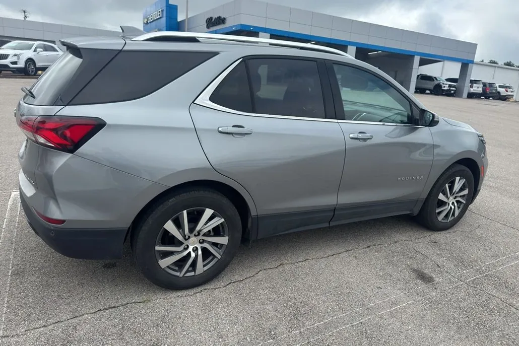 2024 Chevrolet Equinox Premier photo 1