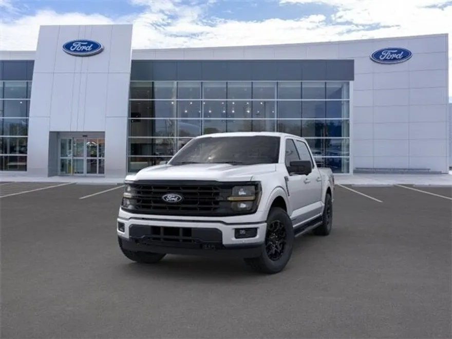 2024 Ford F-150 XLT photo 1