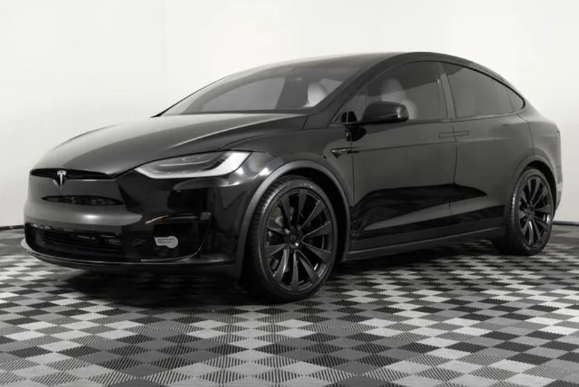 2022 Tesla Model X Plaid photo 1