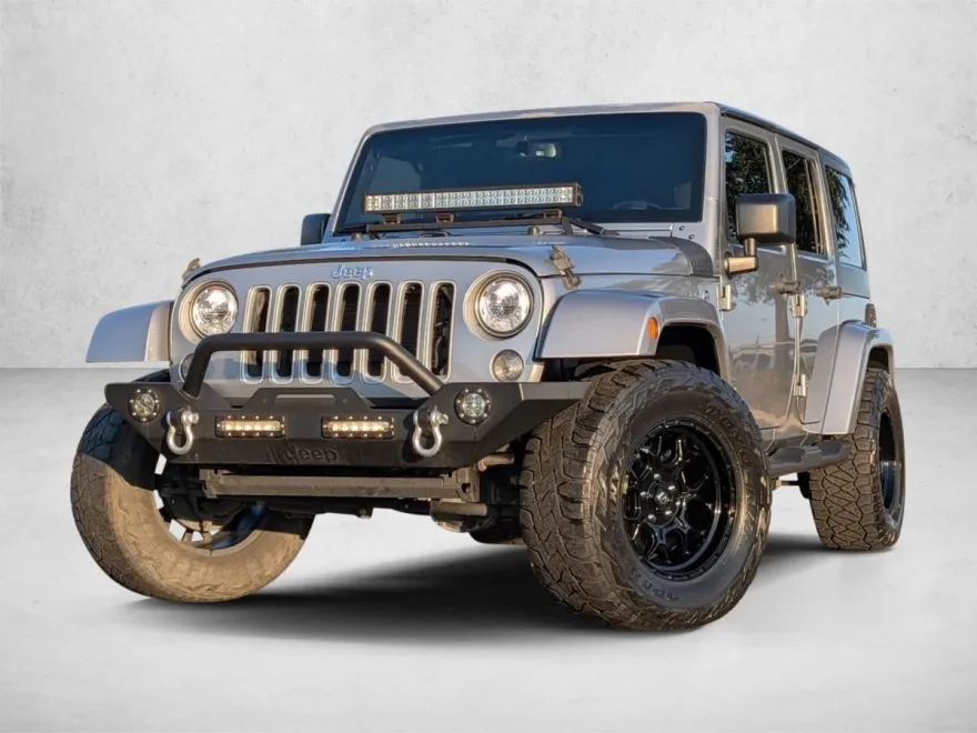 2018 Jeep Wrangler Unlimited Sahara photo 1