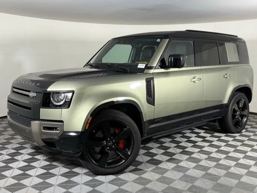 2020 Land Rover Defender 110 photo 1