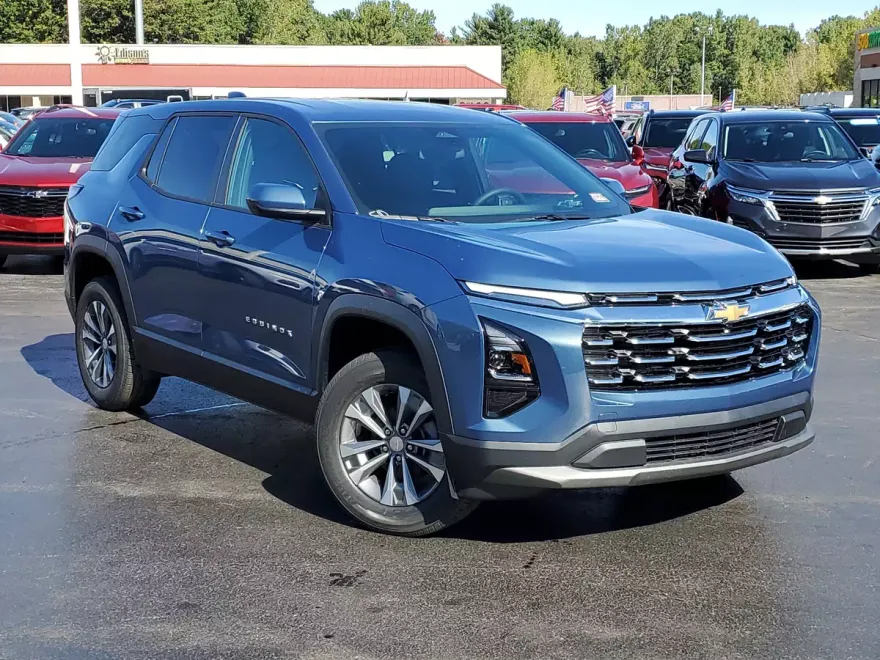 2026 Chevrolet Equinox LT photo 1