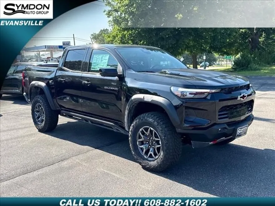 2025 Chevrolet Colorado ZR2 photo 1