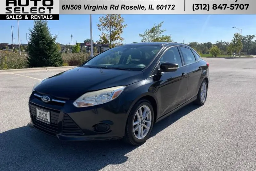 2016 Ford Focus Sedan photo 1