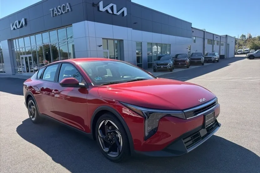 2025 Kia K4 EX photo 1