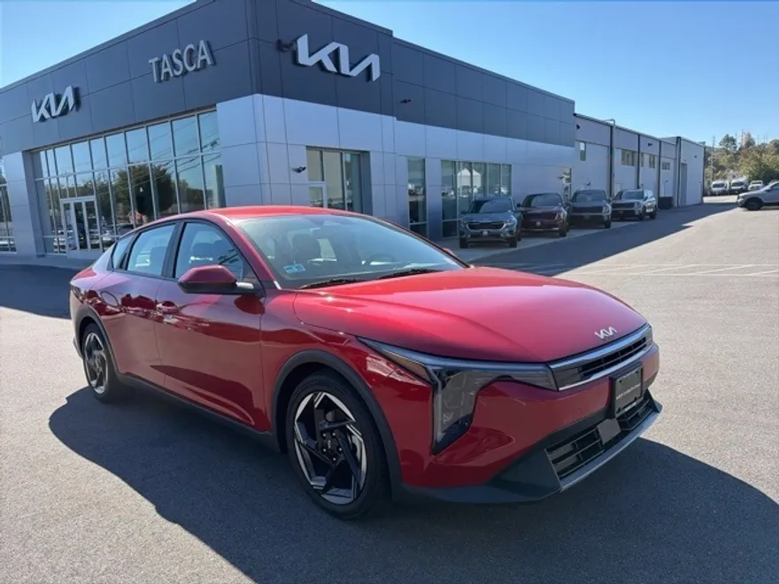2025 Kia K4 EX photo 1