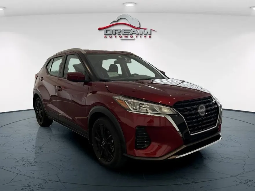 2024 Nissan Kicks SV photo 1