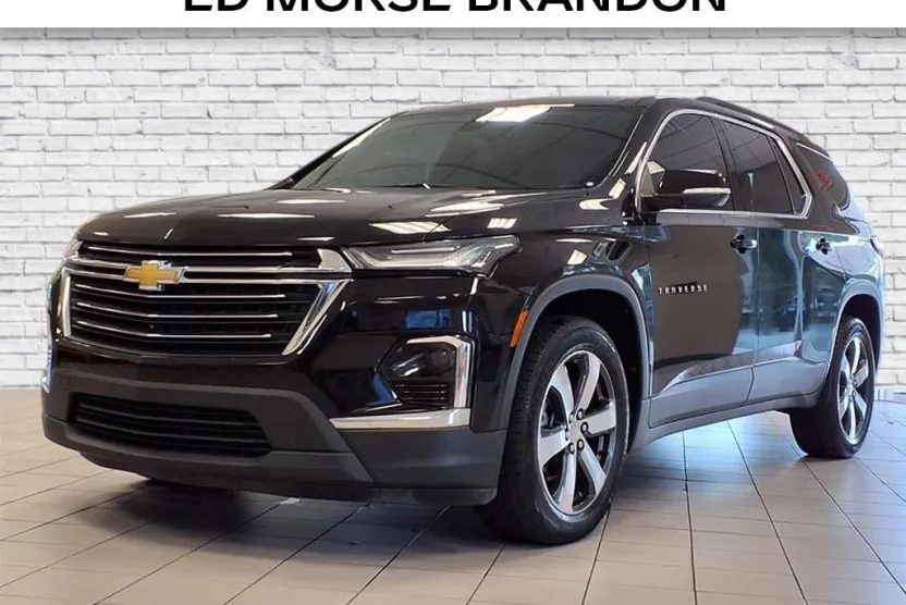 2022 Chevrolet Traverse Leather photo 1