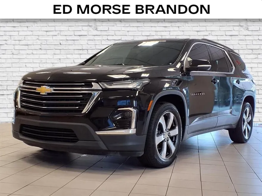 2022 Chevrolet Traverse Leather photo 1