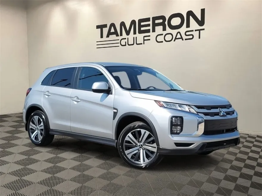 2024 Mitsubishi Outlander Sport ES photo 1